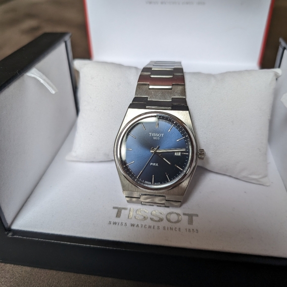Tissot PRX - Picture 2 of 4